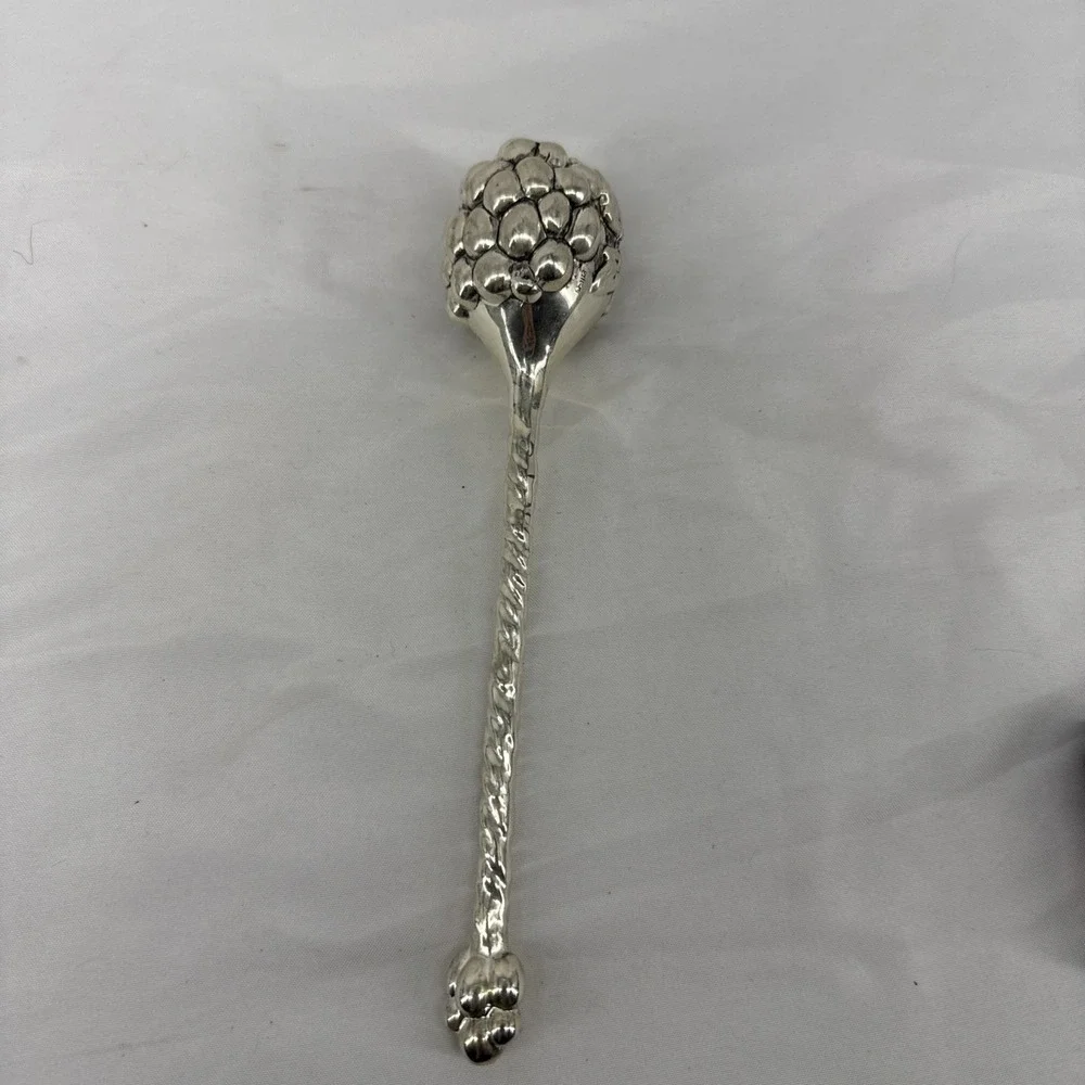 Silea silver plated bubble‎ keeper wine stopper champagne fizz France grapes VGC